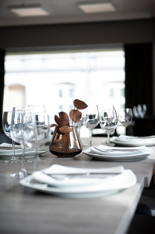 Henriks Hotell Skien Dış mekan fotoğraf